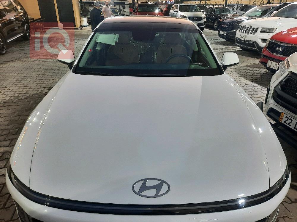 هیۆندای ازێرا